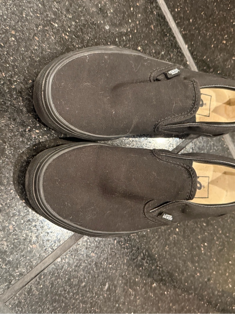 Vans Classic Black Slip-On Sneakers Gum Sole Women’s Size 5 Men’s 3.5 worn once